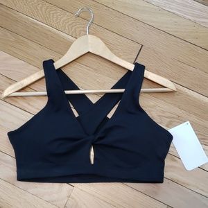 Fabletics criss cross bra